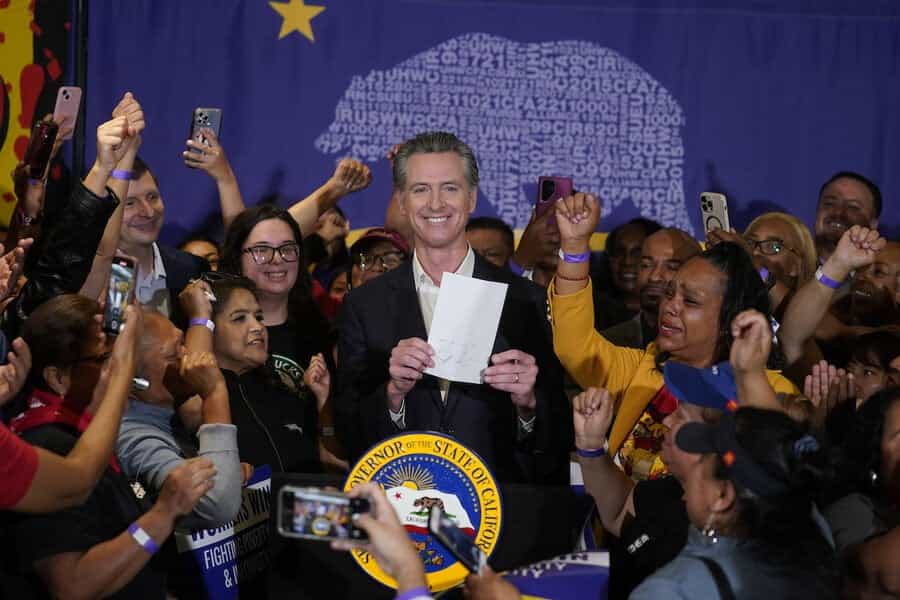 California law to increase minimum wage for fast-food workers won’t apply to everyone