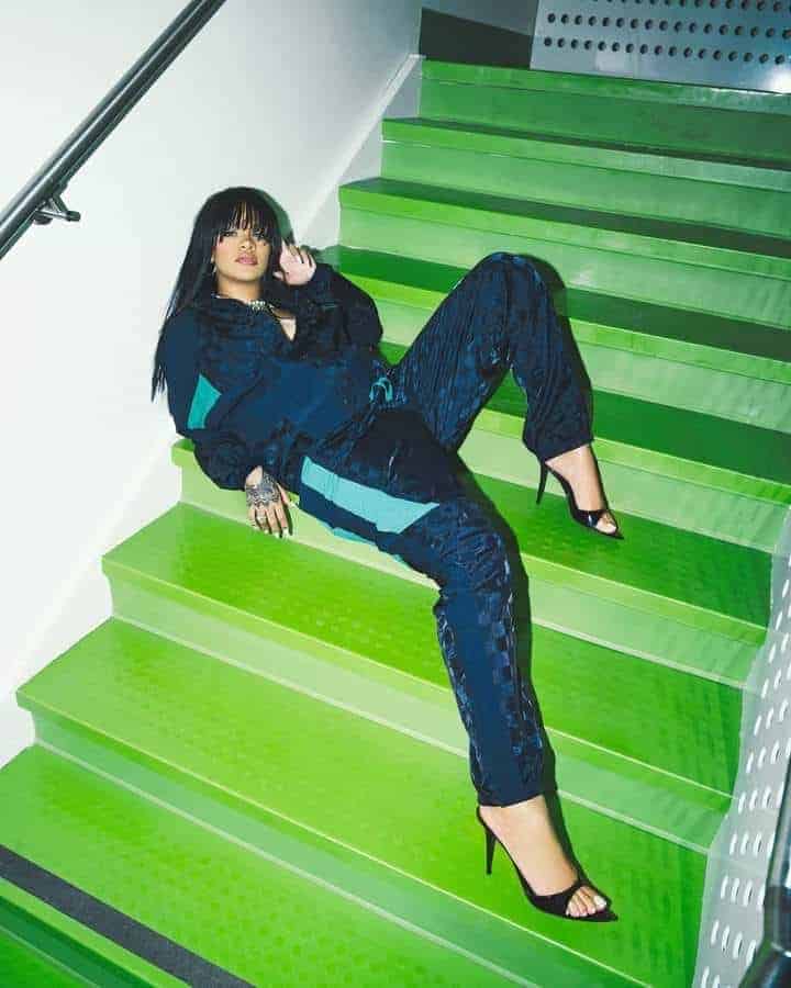 Rihanna Green Black
