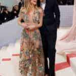 Pregnant Suki Waterhouse Fuels Robert Pattinson Engagement Rumors With Ring on That Finger