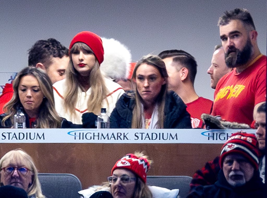 Travis Kelce Reveals Taylor Swift's Honest First Impression of Jason ...